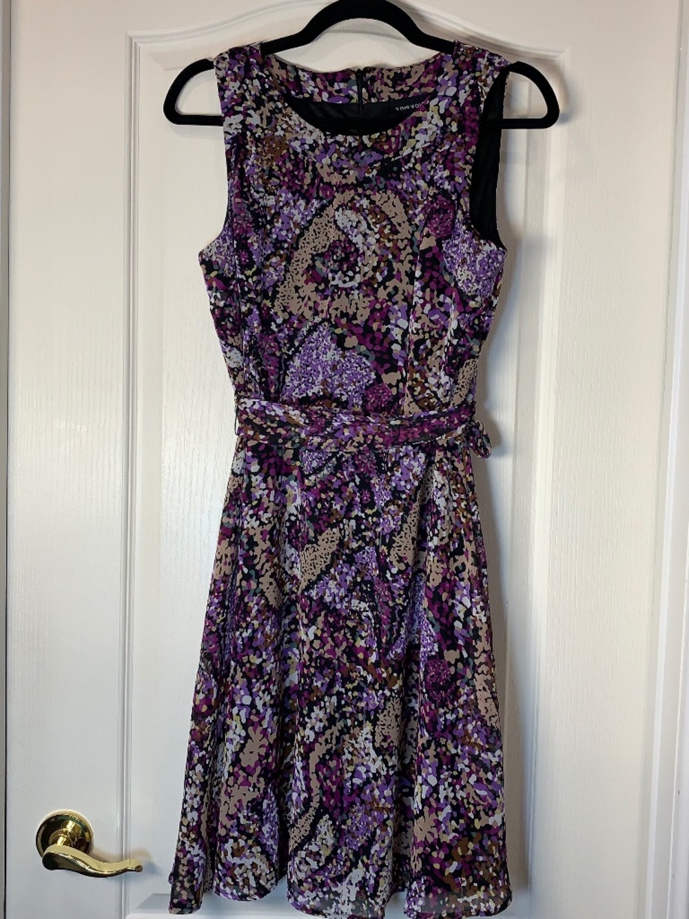 VOIR VOIR Abstract Floral Dress Purple Black Tan Belted Size 6 Chic Day to Night